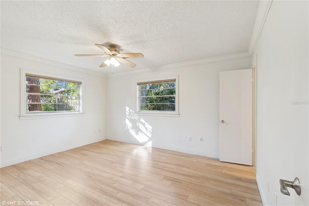 For Sale: $349,000 (3 beds, 2 baths, 1456 Square Feet)