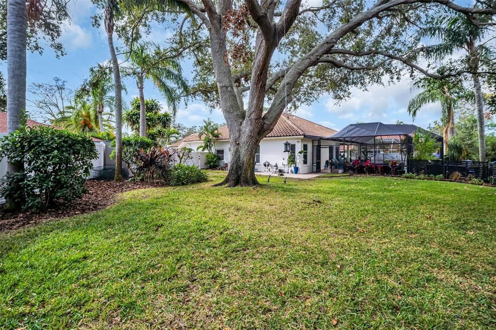 For Sale: $879,000 (4 beds, 3 baths, 2344 Square Feet)