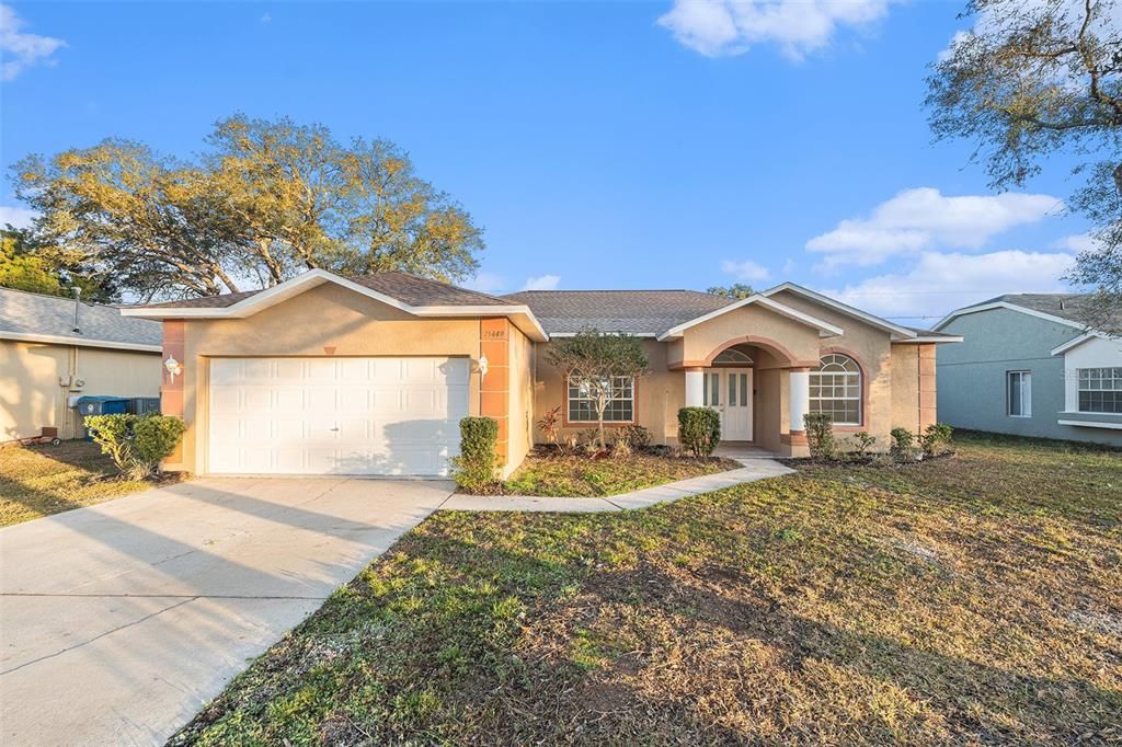 For Sale: $339,000 (4 beds, 2 baths, 1874 Square Feet)