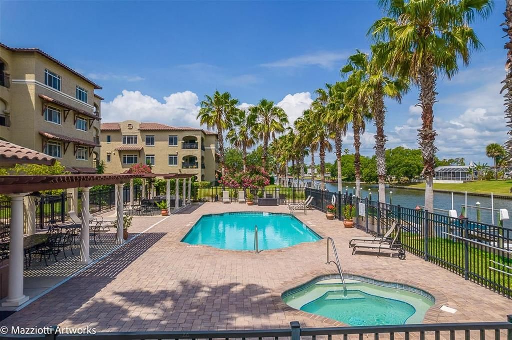 Community Pool & Hot Tub