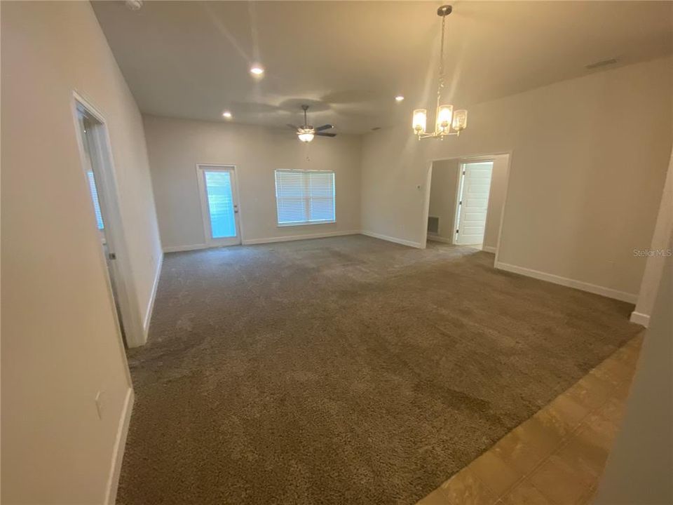 For Rent: $2,125 (4 beds, 2 baths, 1835 Square Feet)