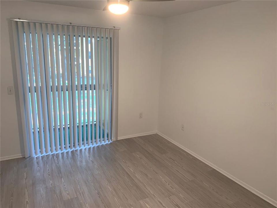 For Sale: $132,000 (1 beds, 1 baths, 539 Square Feet)