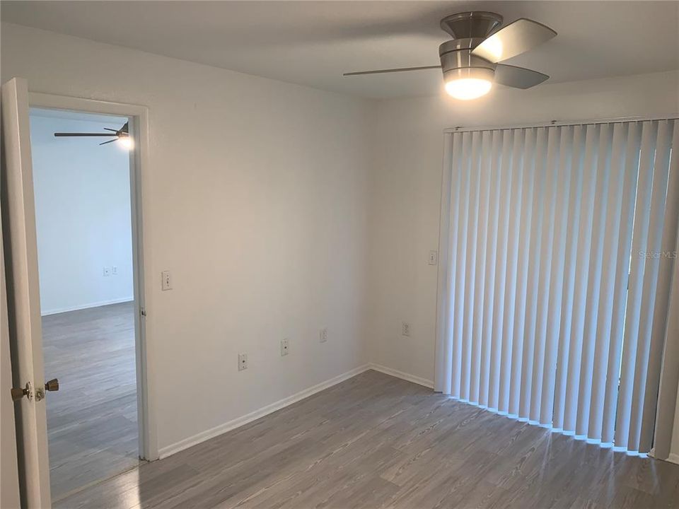 For Sale: $132,000 (1 beds, 1 baths, 539 Square Feet)