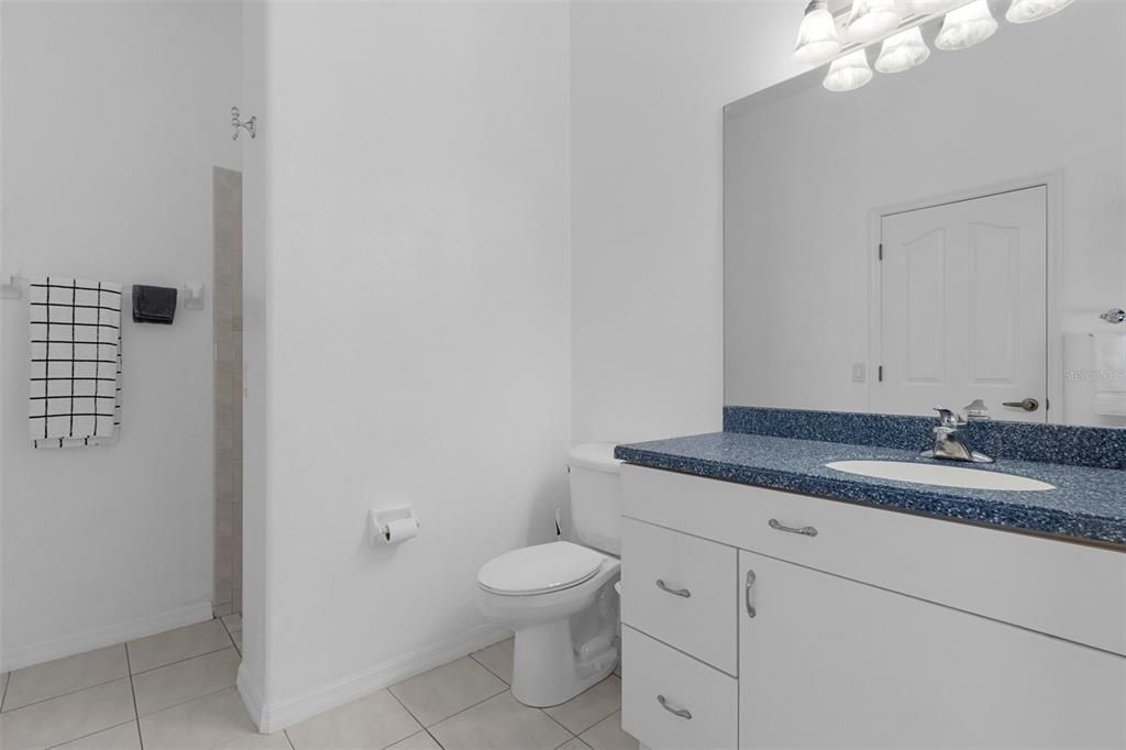 En Venta: $799,000 (6 camas, 5 baños, 4501 Pies cuadrados)