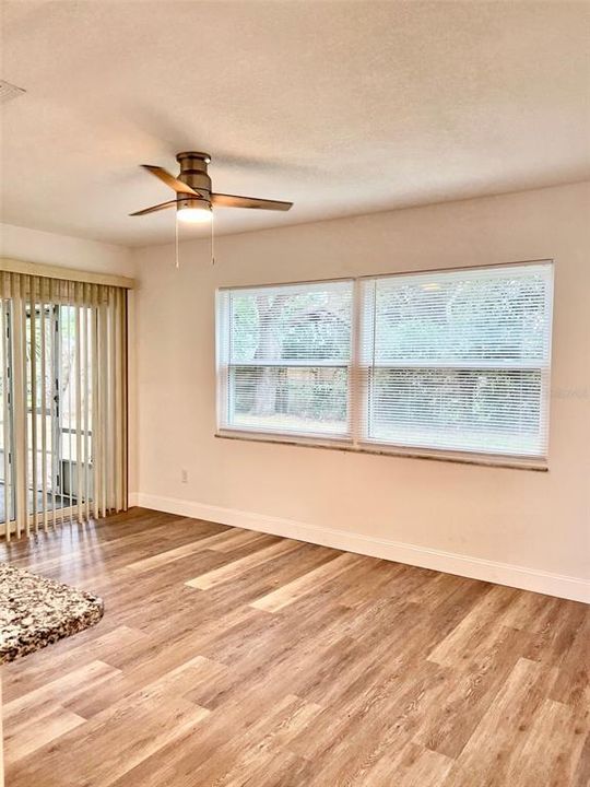 For Rent: $2,250 (3 beds, 2 baths, 1269 Square Feet)