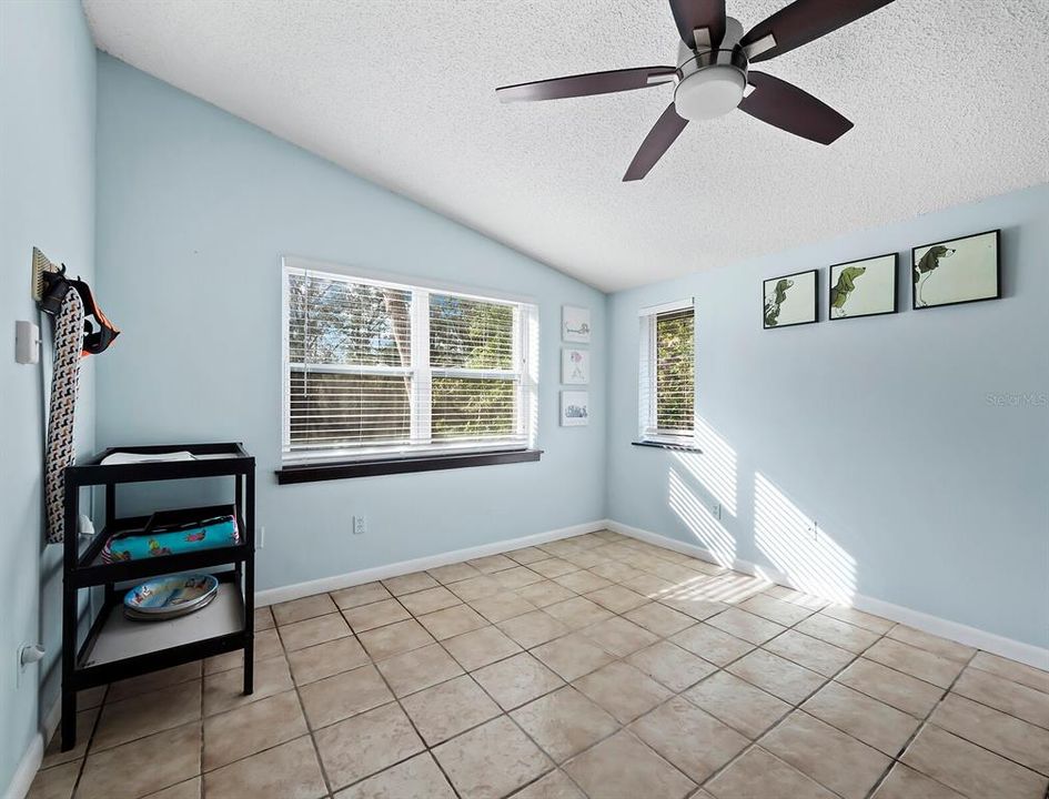 待售: $1,699,000 (5 贝兹, 3 浴室, 2541 平方英尺)