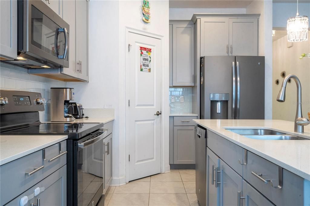 For Sale: $474,900 (3 beds, 2 baths, 1776 Square Feet)