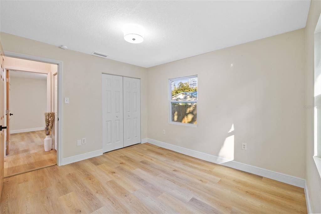 For Sale: $349,000 (3 beds, 1 baths, 703 Square Feet)