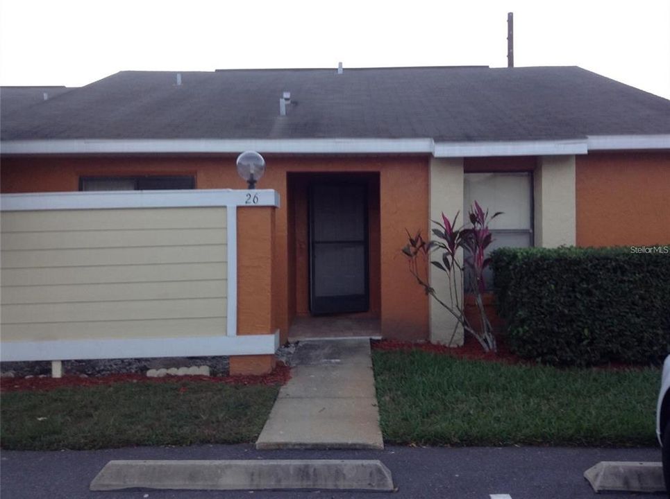 For Rent: $1,650 (3 beds, 2 baths, 1070 Square Feet)