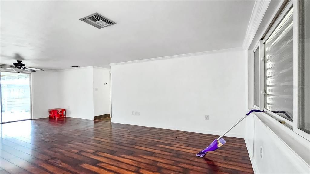 Living Room / Dining Room