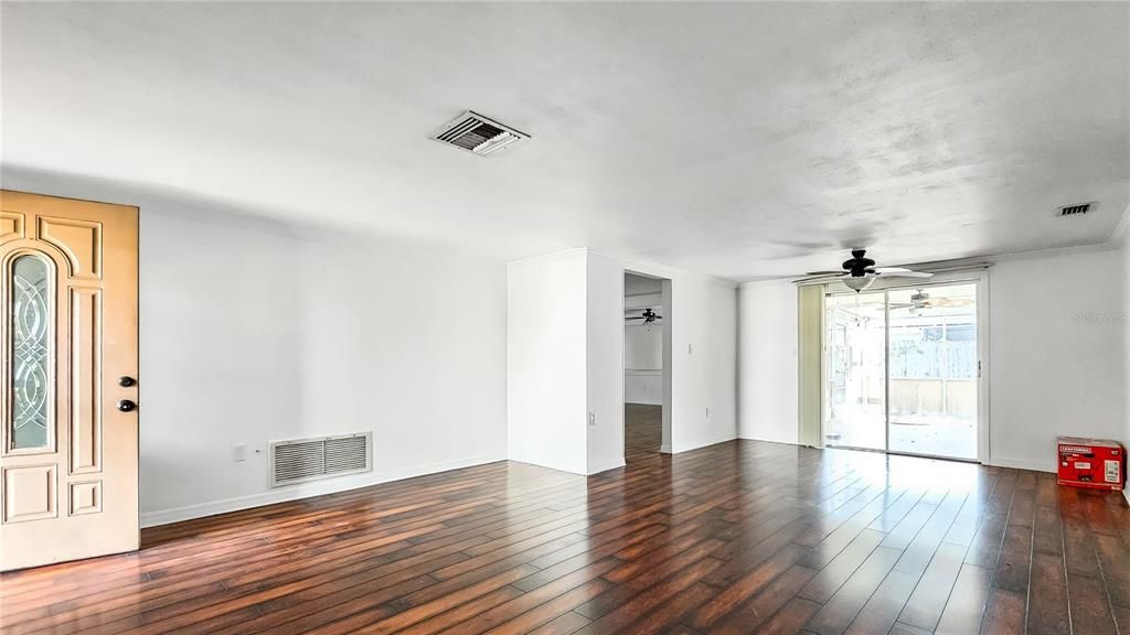 Living Room / Dining Room