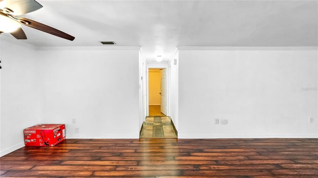 Dining Room / Hallway