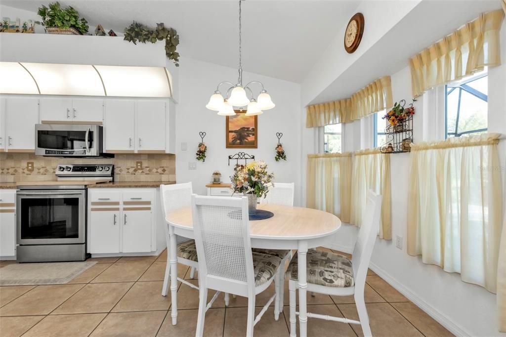 For Sale: $369,900 (3 beds, 2 baths, 1439 Square Feet)