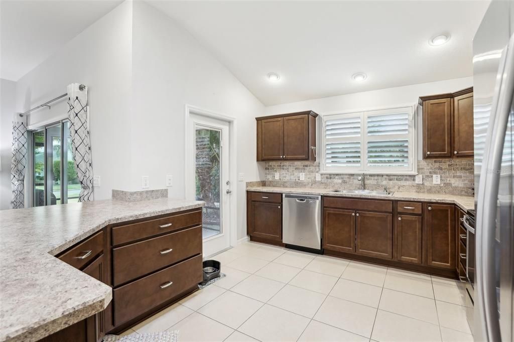 For Sale: $425,000 (3 beds, 2 baths, 1806 Square Feet)