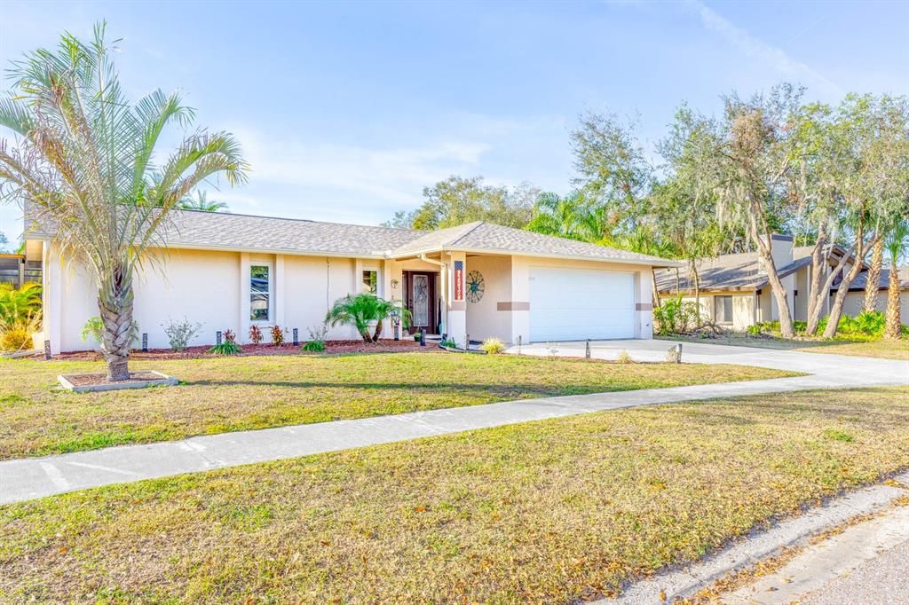 For Sale: $489,900 (4 beds, 2 baths, 1620 Square Feet)