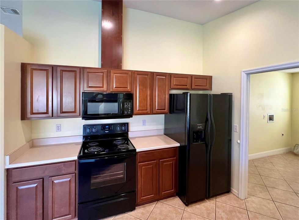 For Rent: $2,760 (3 beds, 2 baths, 1604 Square Feet)