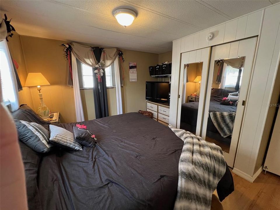 For Sale: $92,000 (2 beds, 2 baths, 672 Square Feet)