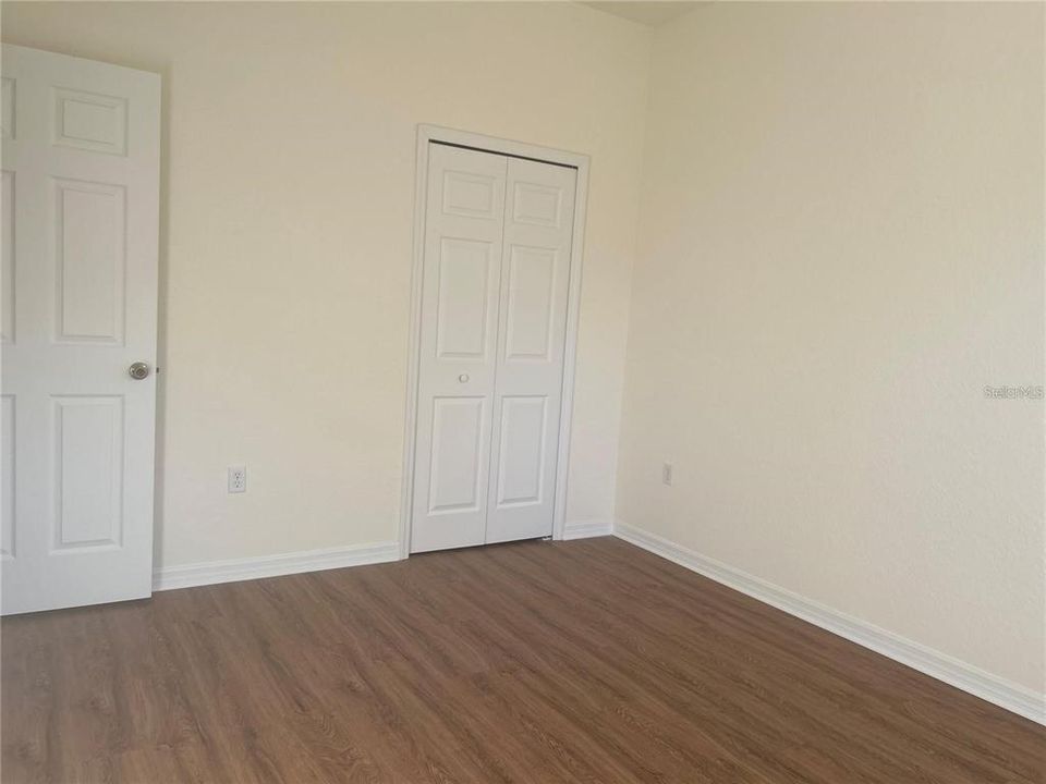 For Rent: $2,100 (3 beds, 2 baths, 2000 Square Feet)