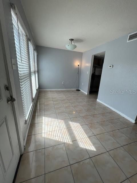 For Sale: $115,000 (2 beds, 2 baths, 1211 Square Feet)