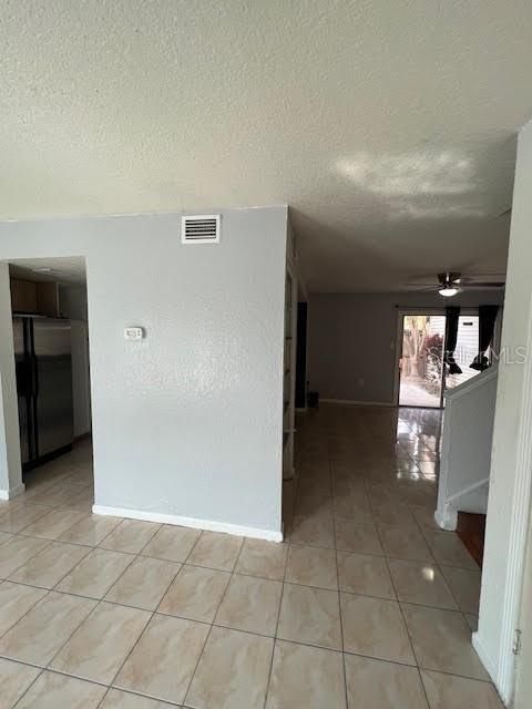 For Sale: $115,000 (2 beds, 2 baths, 1211 Square Feet)