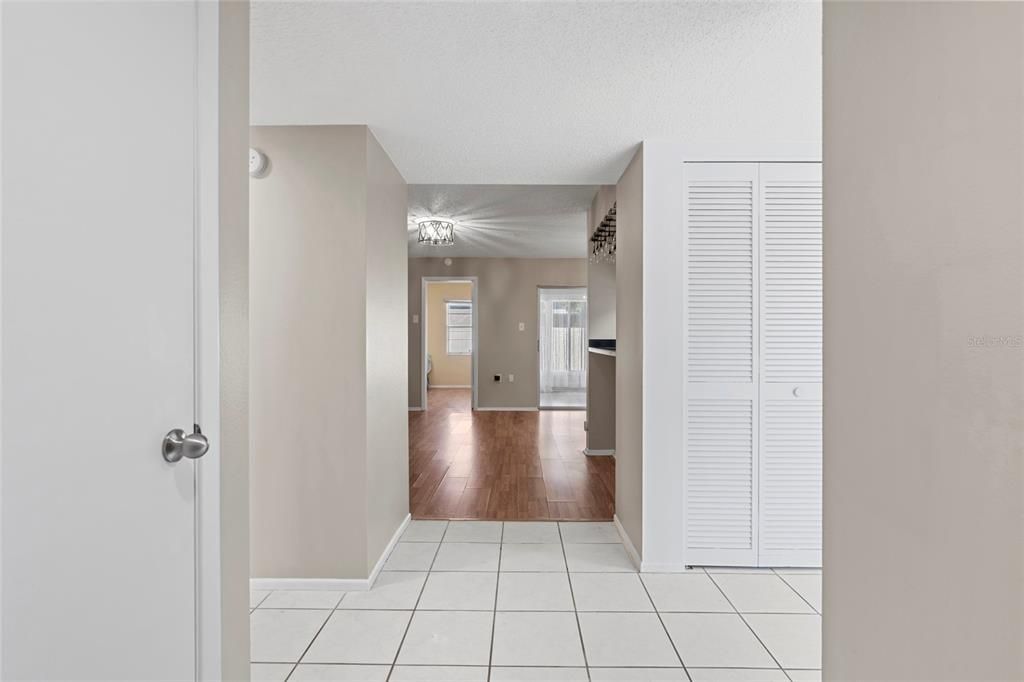 En Venta: $135,000 (2 camas, 2 baños, 1114 Pies cuadrados)