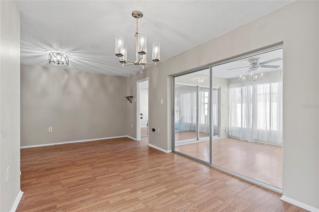 En Venta: $135,000 (2 camas, 2 baños, 1114 Pies cuadrados)