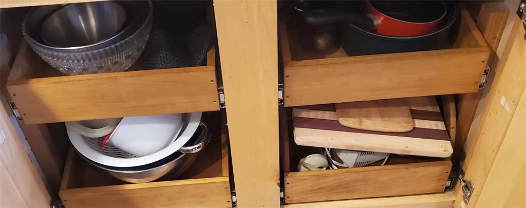 Roll out drawers.