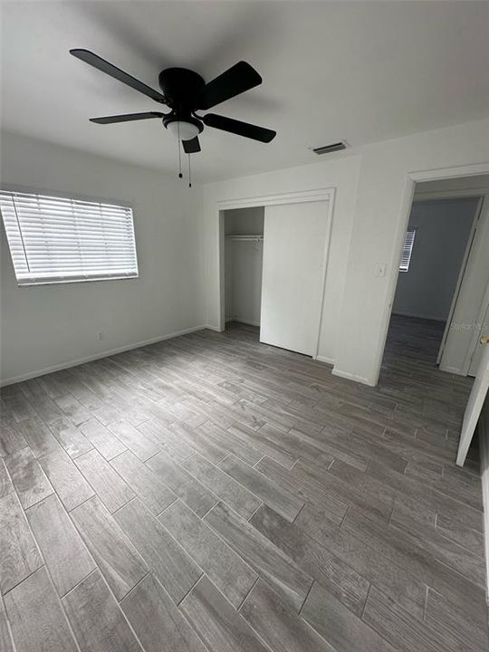 For Rent: $2,200 (3 beds, 1 baths, 1090 Square Feet)