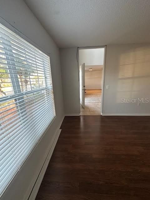 For Rent: $2,600 (3 beds, 2 baths, 2416 Square Feet)