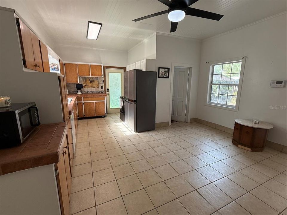 Kitchen with breakfast nook