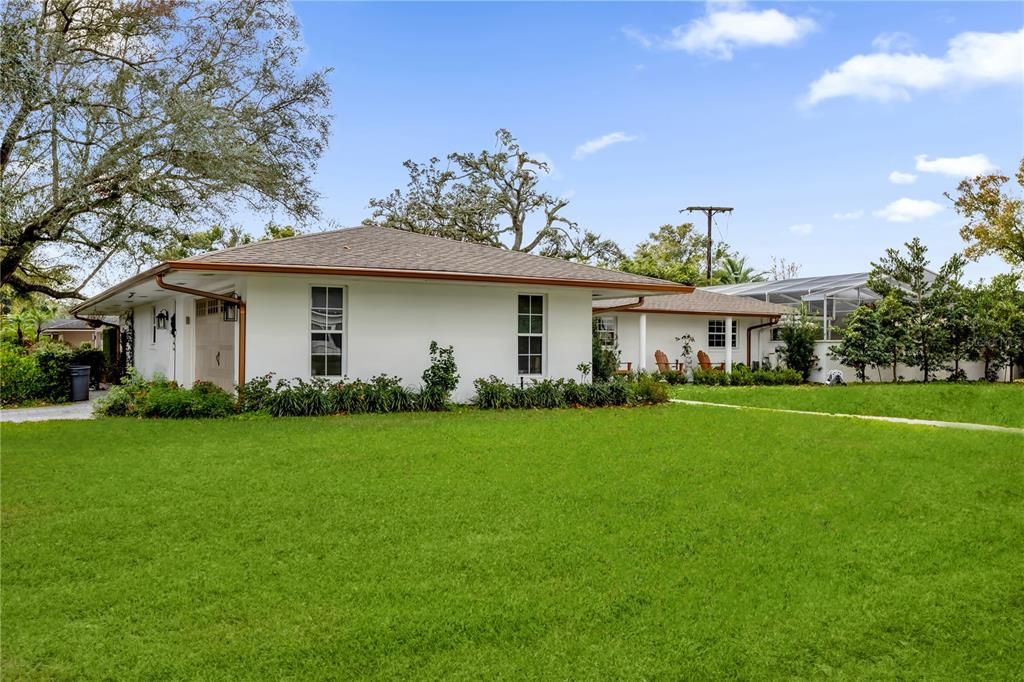 For Sale: $800,000 (4 beds, 2 baths, 2000 Square Feet)