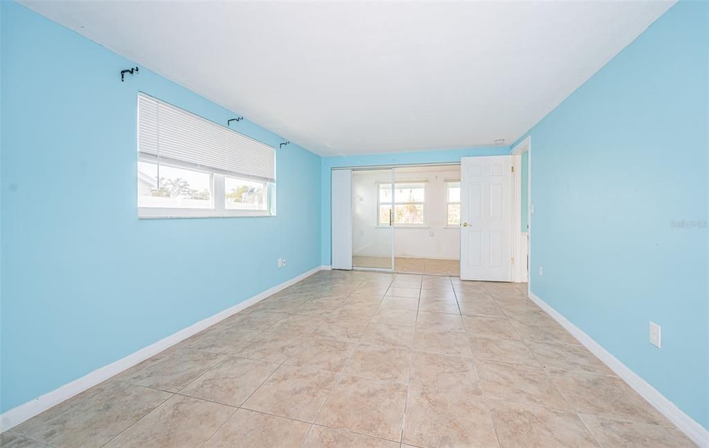 For Sale: $399,900 (3 beds, 2 baths, 1695 Square Feet)