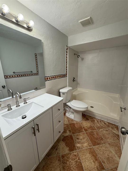 For Sale: $310,000 (2 beds, 1 baths, 1150 Square Feet)