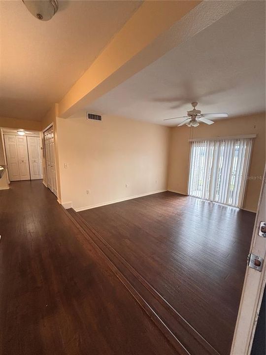 For Rent: $1,500 (2 beds, 2 baths, 1053 Square Feet)