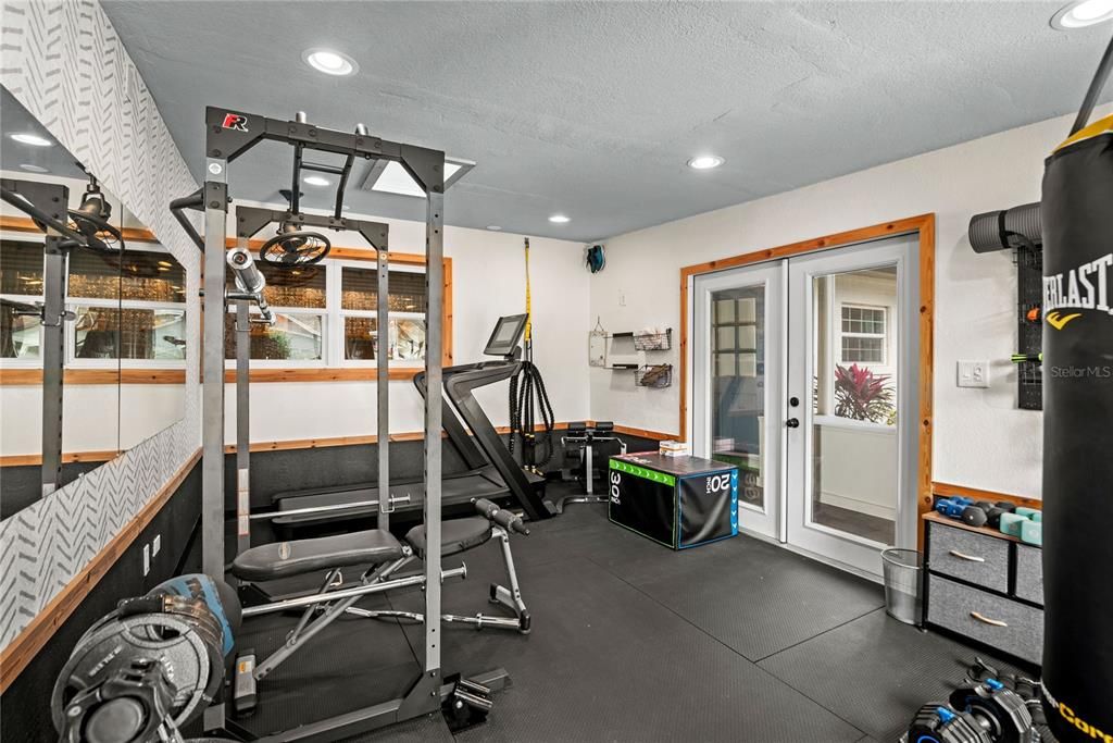 FITNESS ROOM/GYM