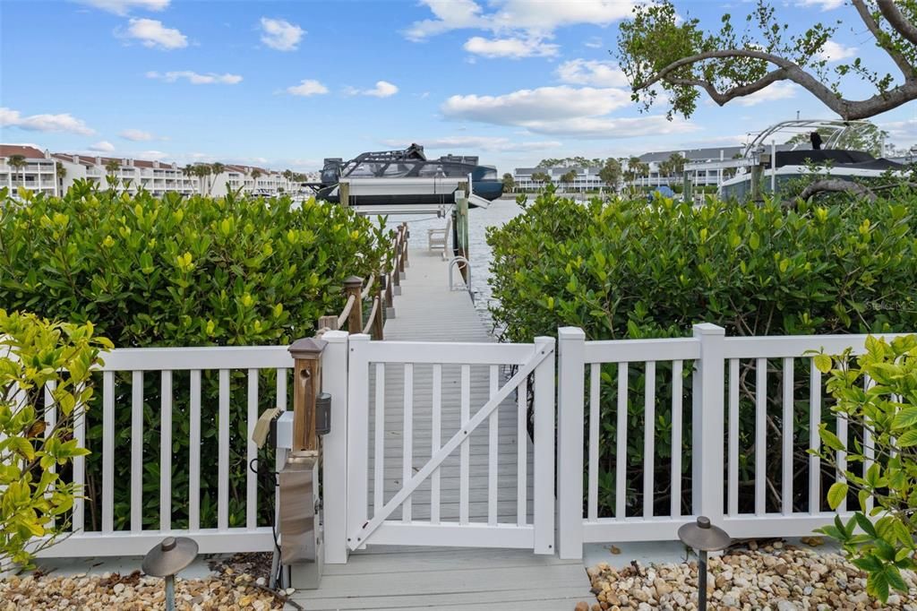 For Sale: $2,000,000 (3 beds, 2 baths, 1624 Square Feet)