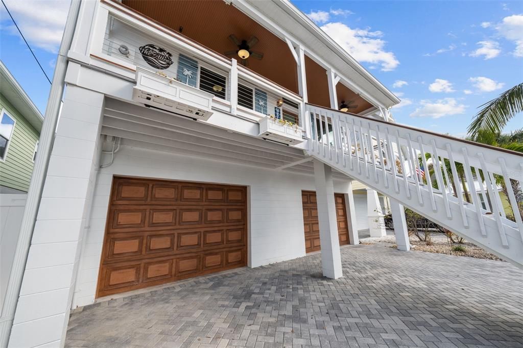 For Sale: $2,000,000 (3 beds, 2 baths, 1624 Square Feet)