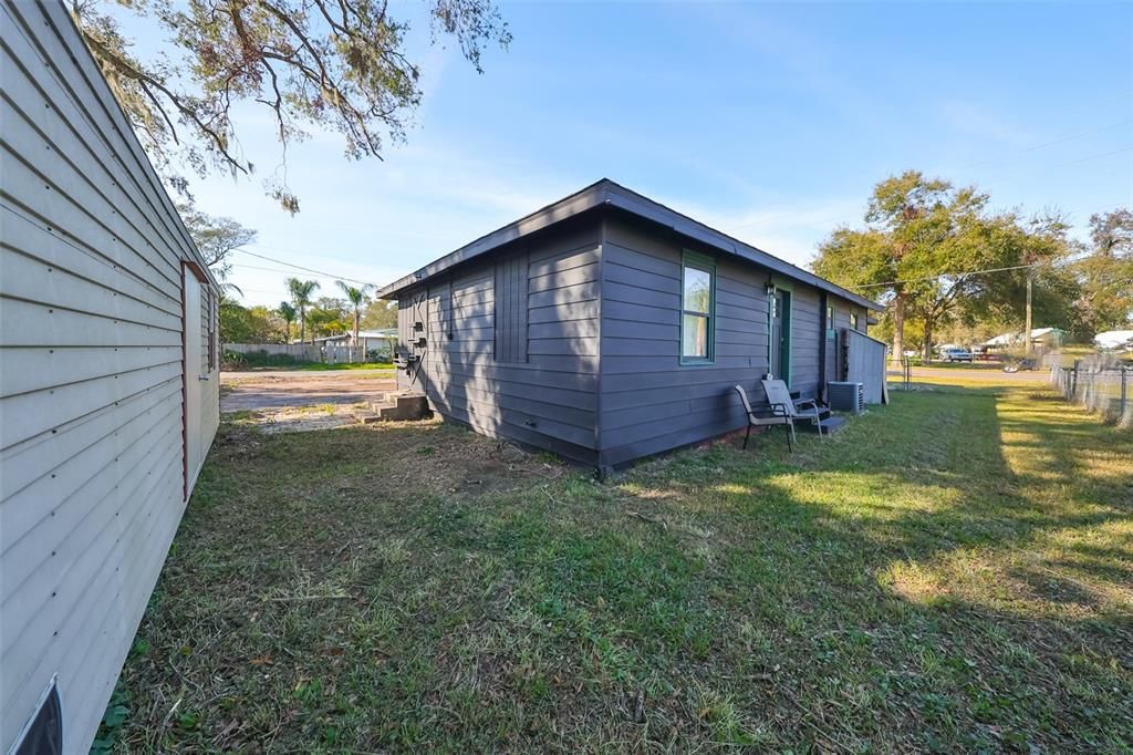 For Sale: $269,000 (4 beds, 2 baths, 1250 Square Feet)