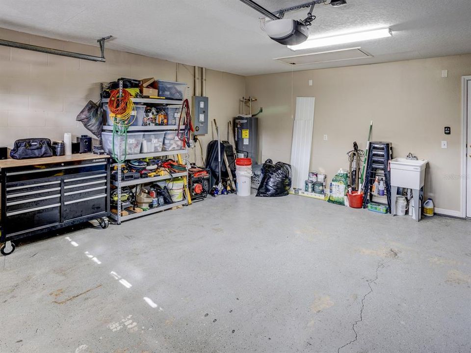 Garage.