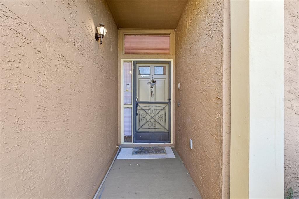 For Sale: $350,000 (4 beds, 2 baths, 1613 Square Feet)