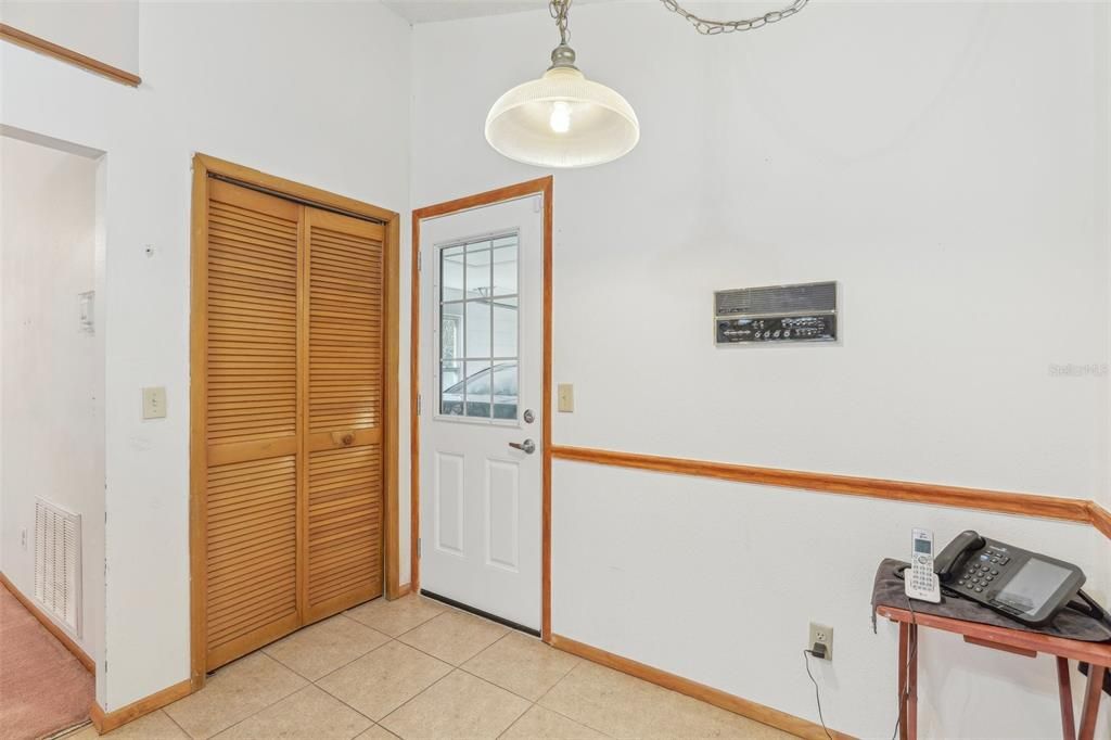 For Sale: $350,000 (4 beds, 2 baths, 1613 Square Feet)