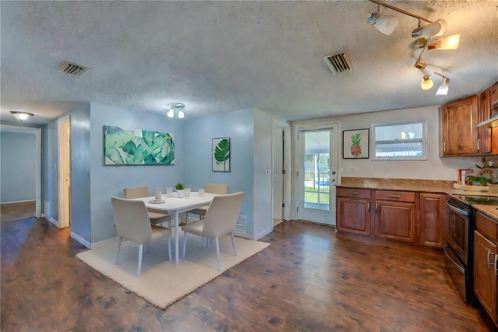 Virtually Staged Dining Area