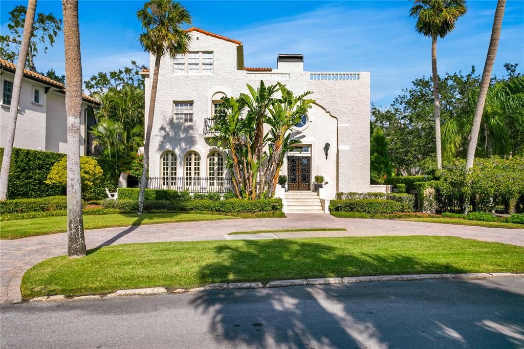 For Sale: $3,999,000 (4 beds, 3 baths, 5476 Square Feet)