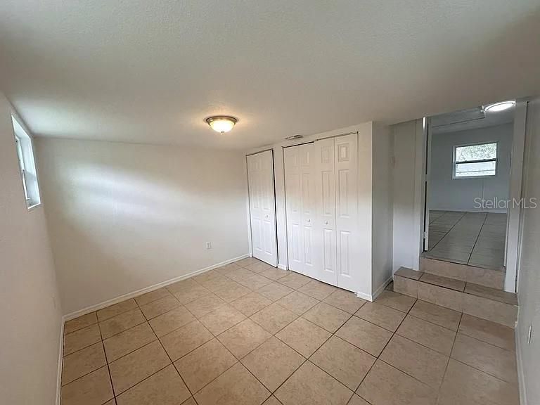 For Rent: $1,095 (1 beds, 1 baths, 751 Square Feet)