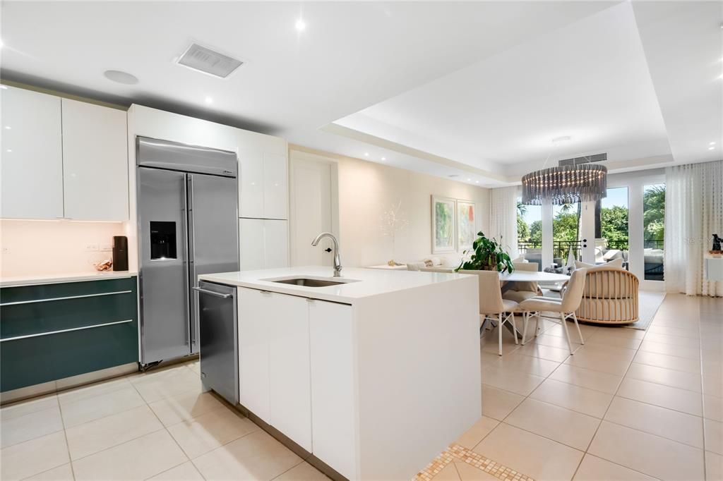 待售: $2,395,000 (2 贝兹, 2 浴室, 1829 平方英尺)