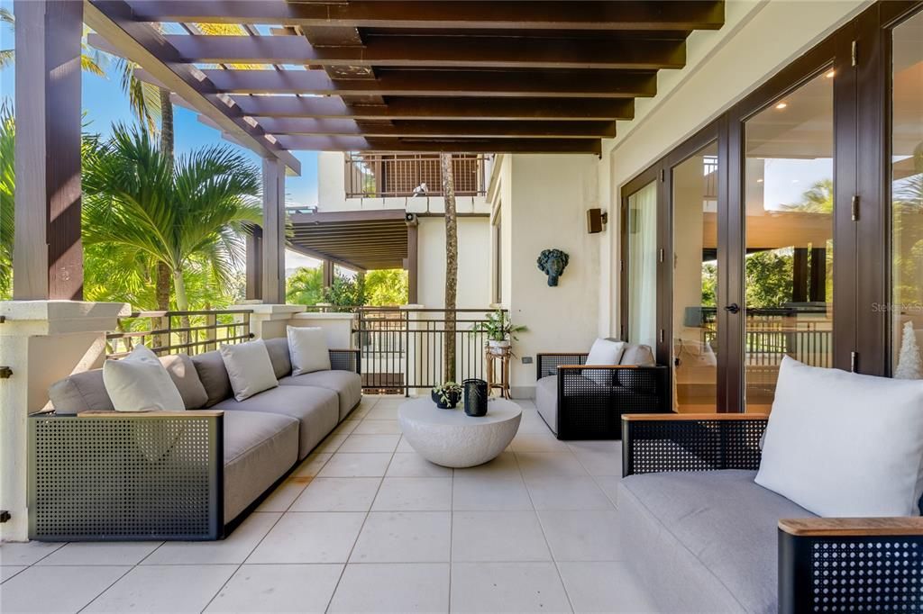 待售: $2,395,000 (2 贝兹, 2 浴室, 1829 平方英尺)