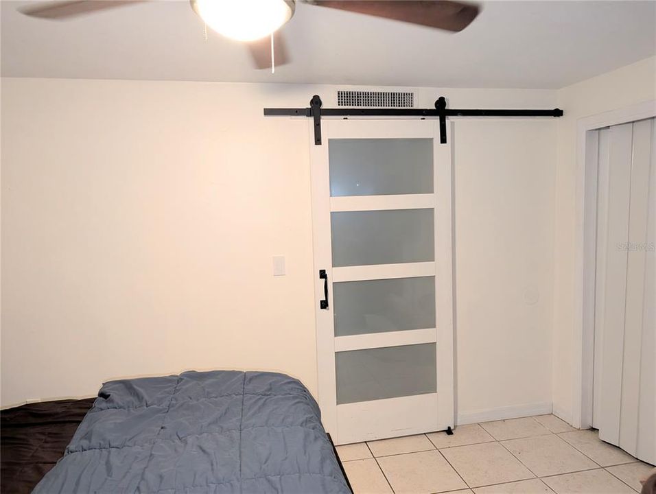 For Sale: $99,900 (1 beds, 1 baths, 624 Square Feet)