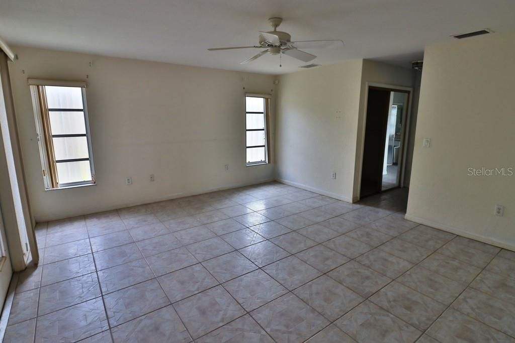 For Sale: $144,000 (3 beds, 2 baths, 2280 Square Feet)