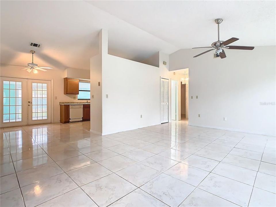 For Sale: $329,900 (3 beds, 2 baths, 1940 Square Feet)