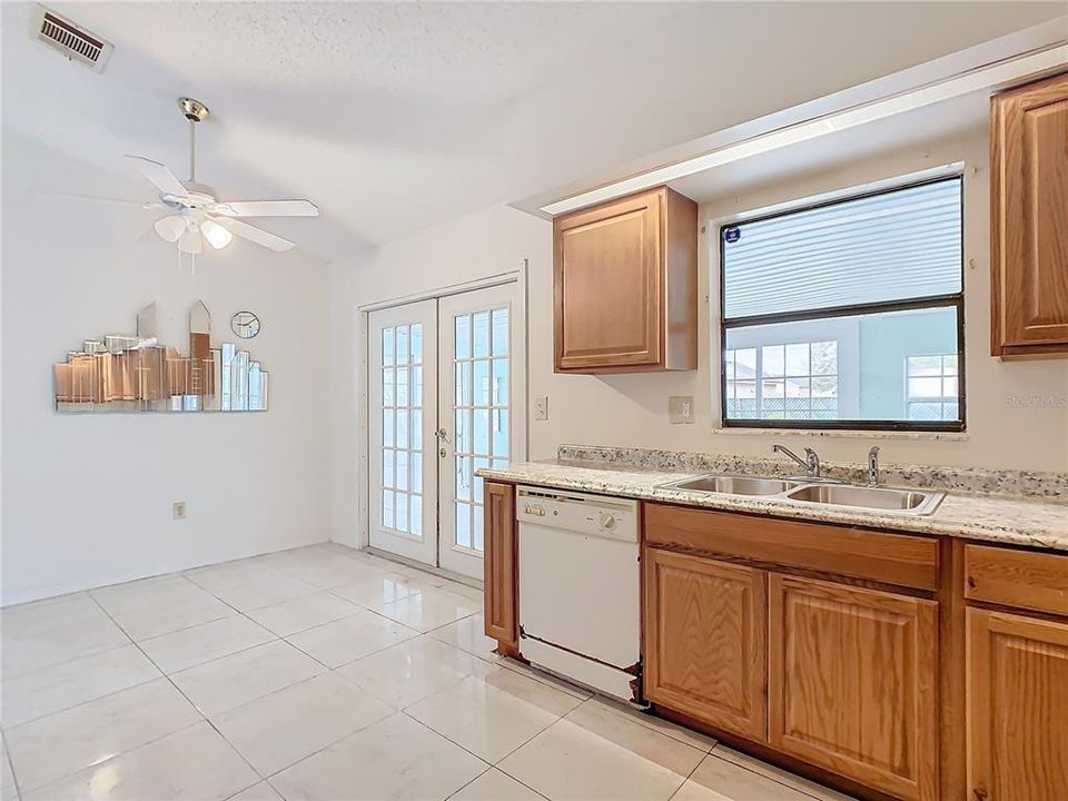 For Sale: $329,900 (3 beds, 2 baths, 1940 Square Feet)